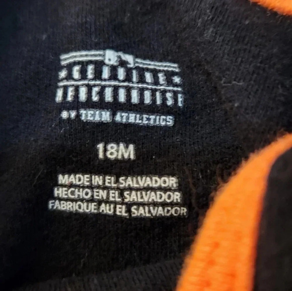 4/25Sale!💕Giants baby onesie size 18 months - Picture 3 of 4